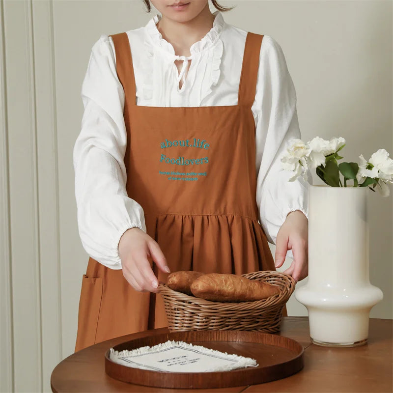 Korean Plus Size Embroidery Waterproof Cotton Apron for Kitchen Beauty Salon Nail Cross-back Women's Pinafore for Cooking Baking